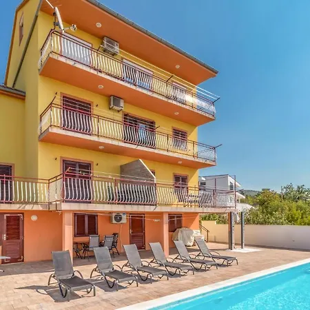 2 Bedroom Awesome In Апартаменты *