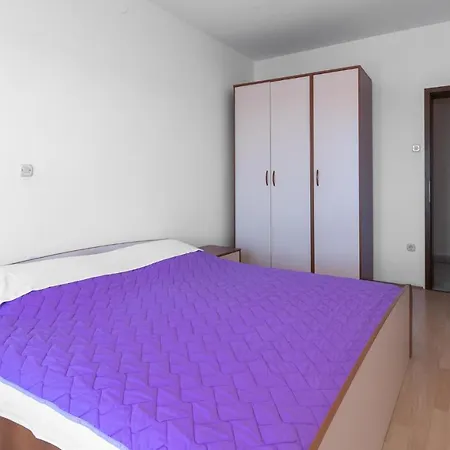 2 Bedroom Awesome In