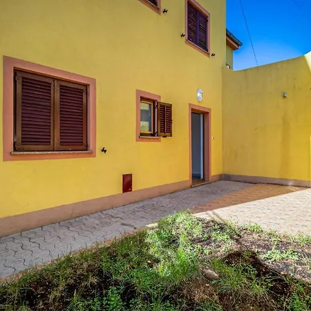 Апартаменты 2 Bedroom Awesome In Цриквеница